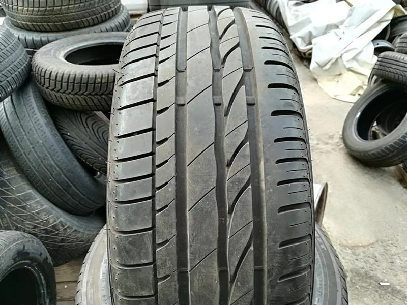 Гуми Летни 225/55R17, снимка 1 - Гуми и джанти - 21807528