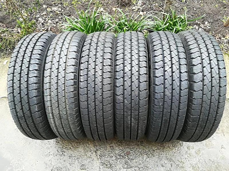 Гуми Летни 205/75R16, снимка 1 - Гуми и джанти - 24123509