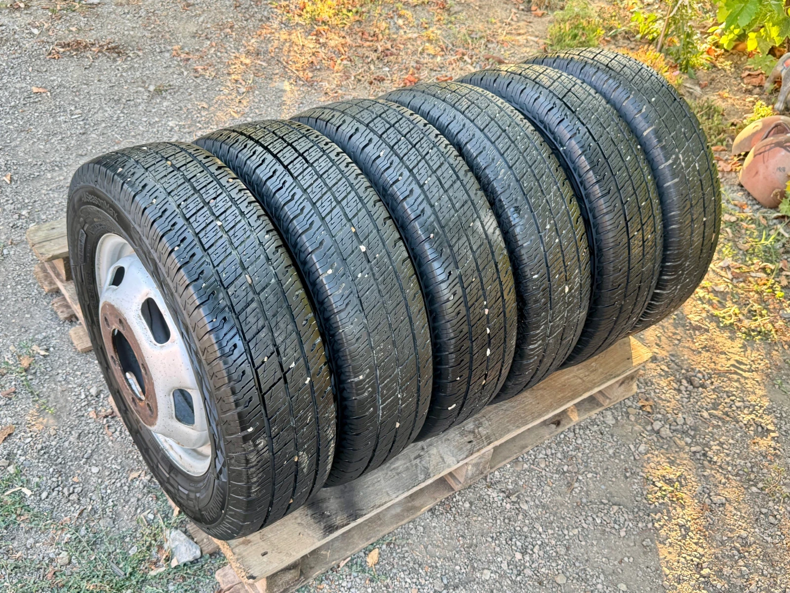 Гуми с джанти Uniroyal 195/75R16