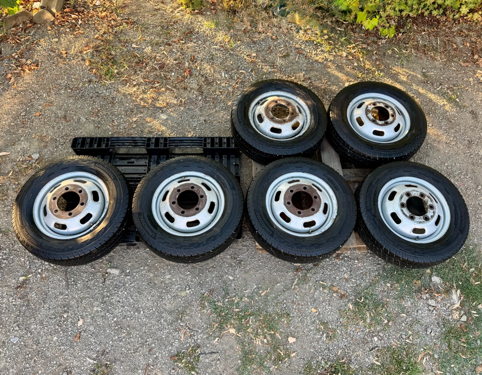 Гуми с джанти Uniroyal 195/75R16, снимка 2 - Гуми и джанти - 56210749