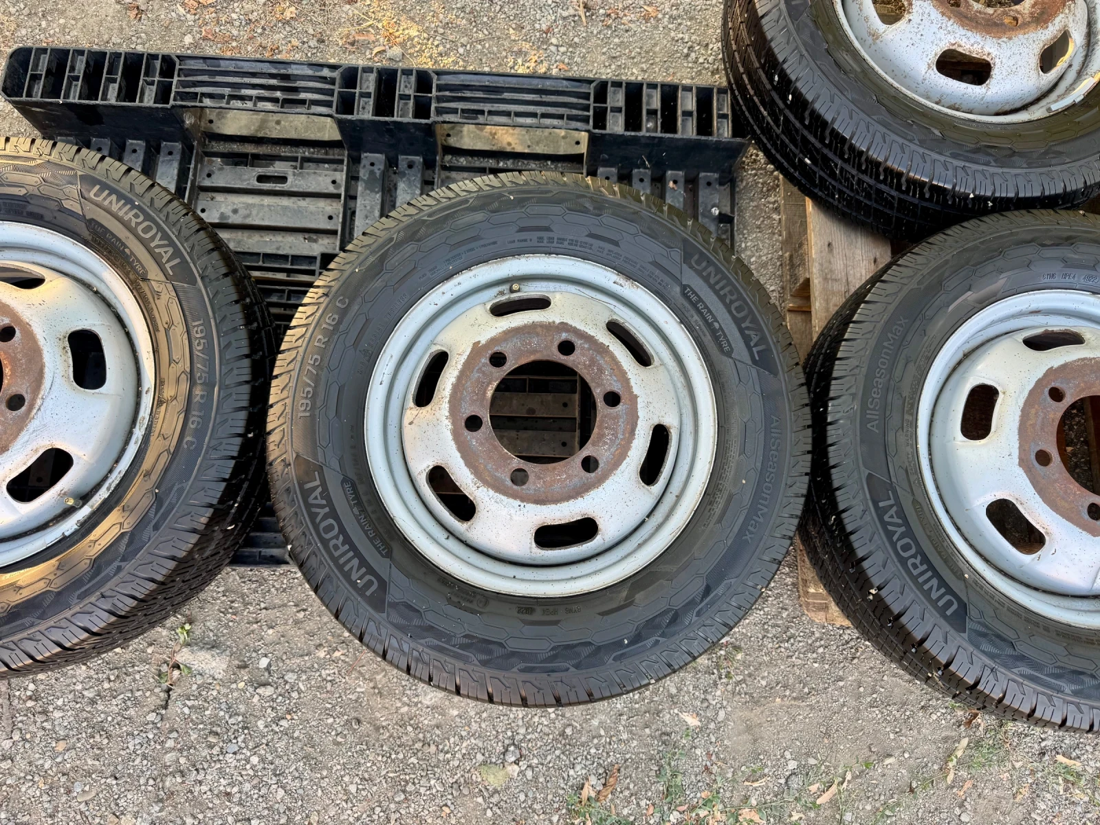 Гуми с джанти Uniroyal 195/75R16, снимка 7 - Гуми и джанти - 56210749