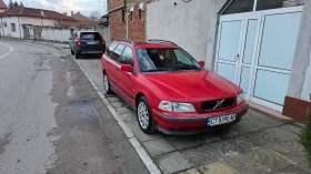 Volvo V40 Газ/бензин  1.8, снимка 1