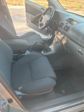 Обява за продажба на Toyota Avensis ~5 400 лв. - изображение 9