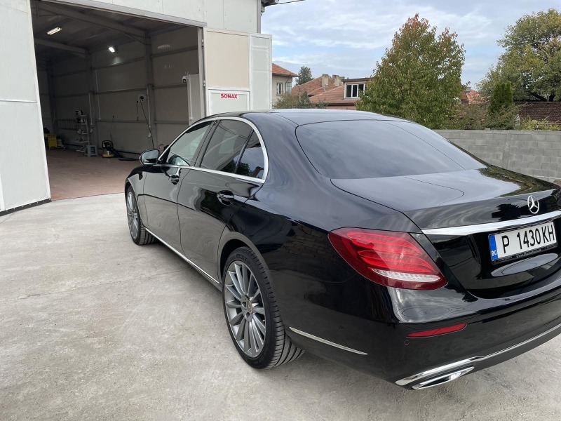 Mercedes-Benz E 220 220, снимка 3 - Автомобили и джипове - 46018711