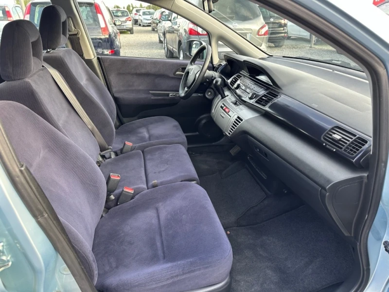 Honda Fr-v 1.8i, снимка 9 - Автомобили и джипове - 47615734