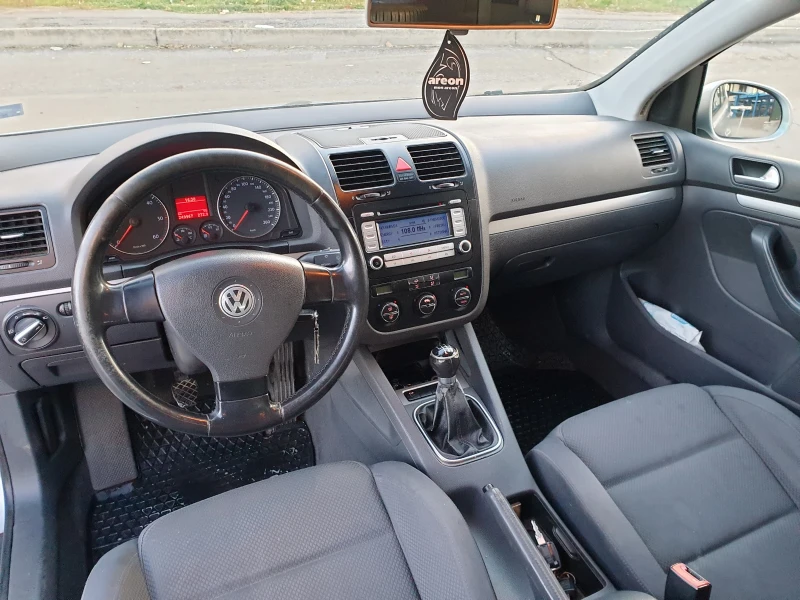 VW Golf 5 2.0, снимка 10 - Автомобили и джипове - 48081544