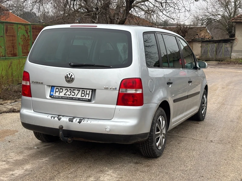 VW Touran, снимка 3 - Автомобили и джипове - 48448302