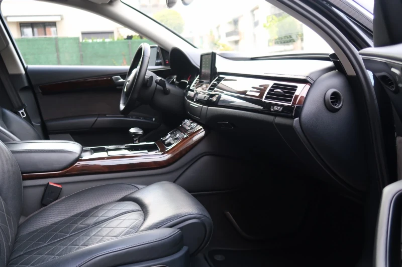 Audi A8 3.0 TDI Facelift, снимка 13 - Автомобили и джипове - 51826567