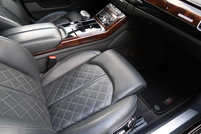 Audi A8 3.0 TDI Facelift, снимка 12 - Автомобили и джипове - 51826567