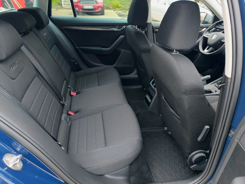 Skoda Octavia 2.0TDI 4X4 SCOUT, снимка 10 - Автомобили и джипове - 52369812