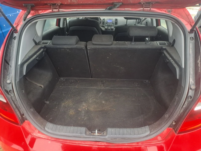 Hyundai I30 1.4i, снимка 7 - Автомобили и джипове - 53513027