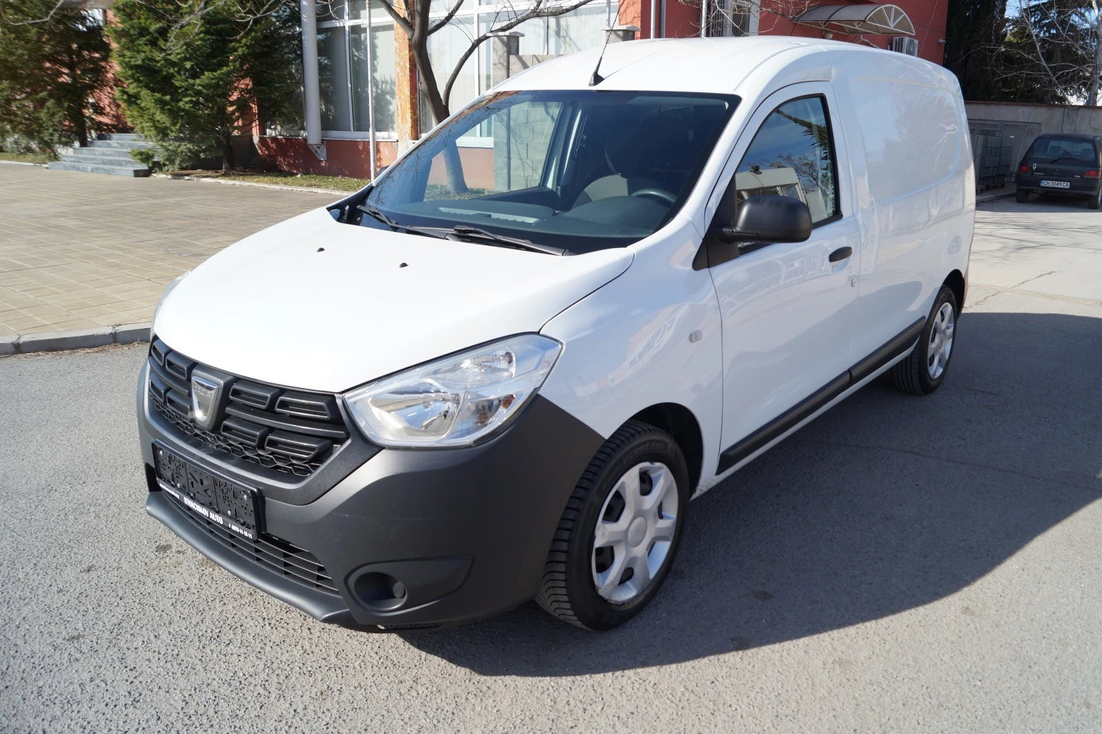 Dacia Dokker 1.6i 109к.с., снимка 1