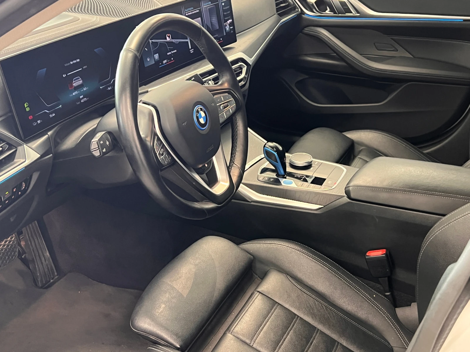 BMW i4 eDrive 40 - изображение 8