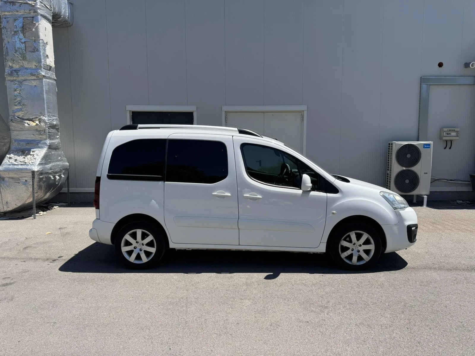 Peugeot Partner 120 к.с. 6 ск. N1 - изображение 7