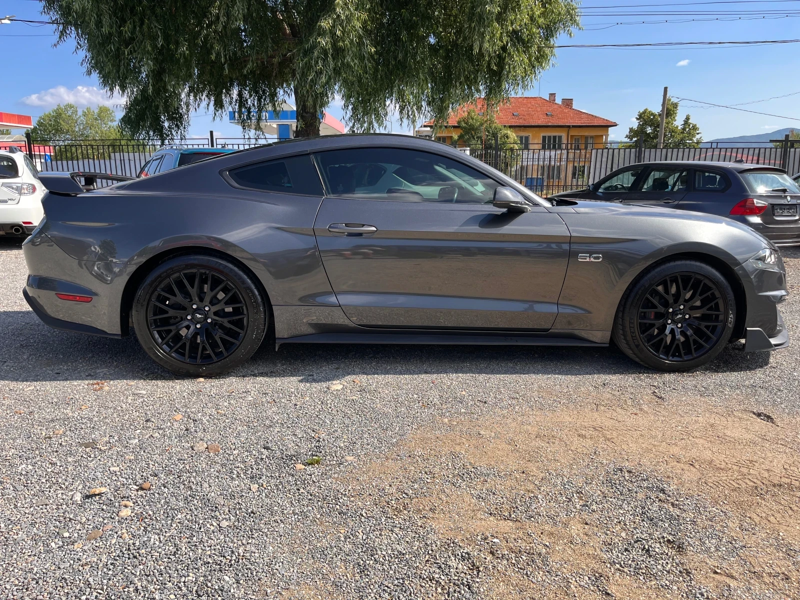 Ford Mustang GT  5.0 Performance pack 1 - изображение 6