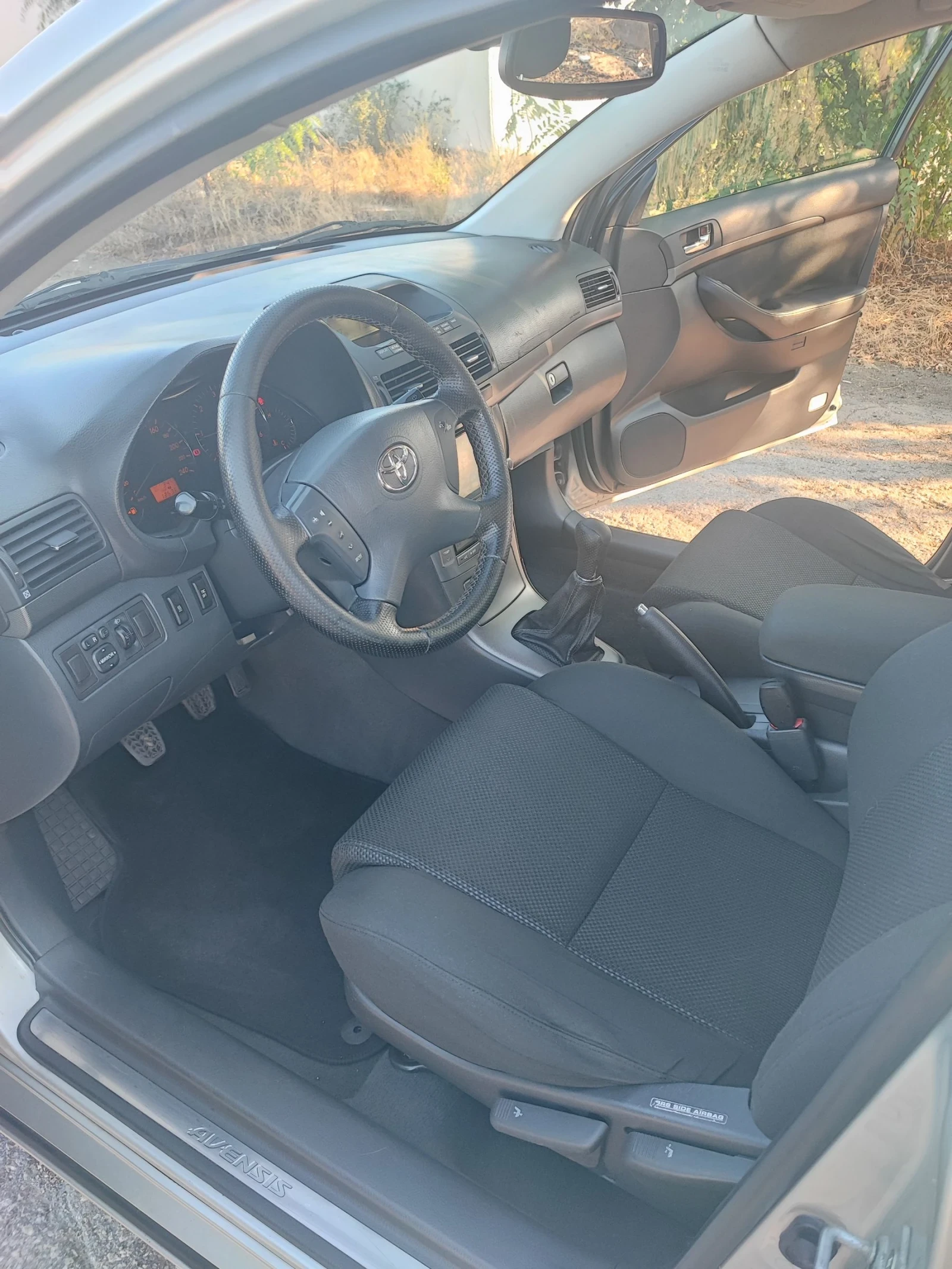 Toyota Avensis  - изображение 9
