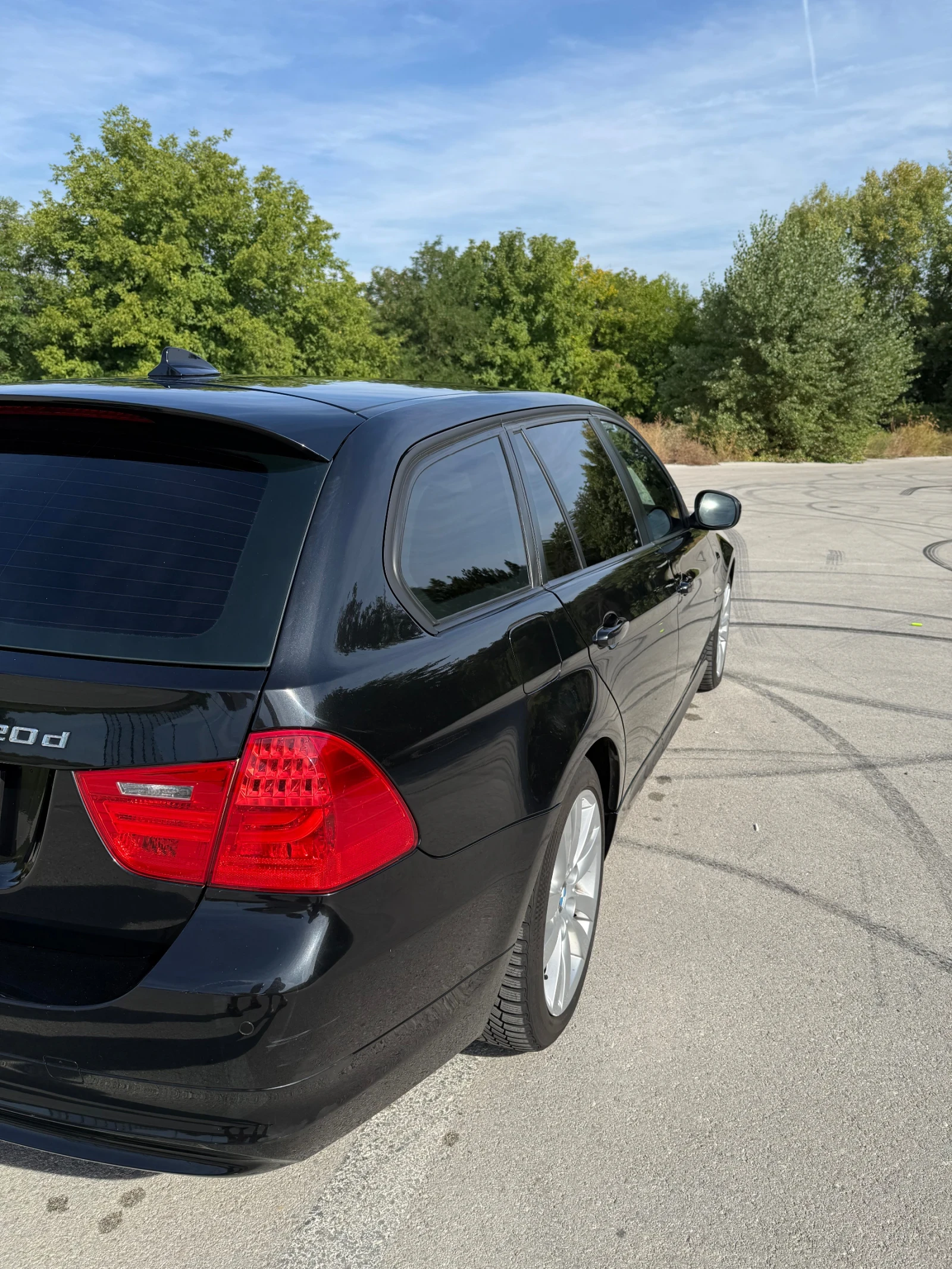 BMW 320 Facelift, xDrive - изображение 5