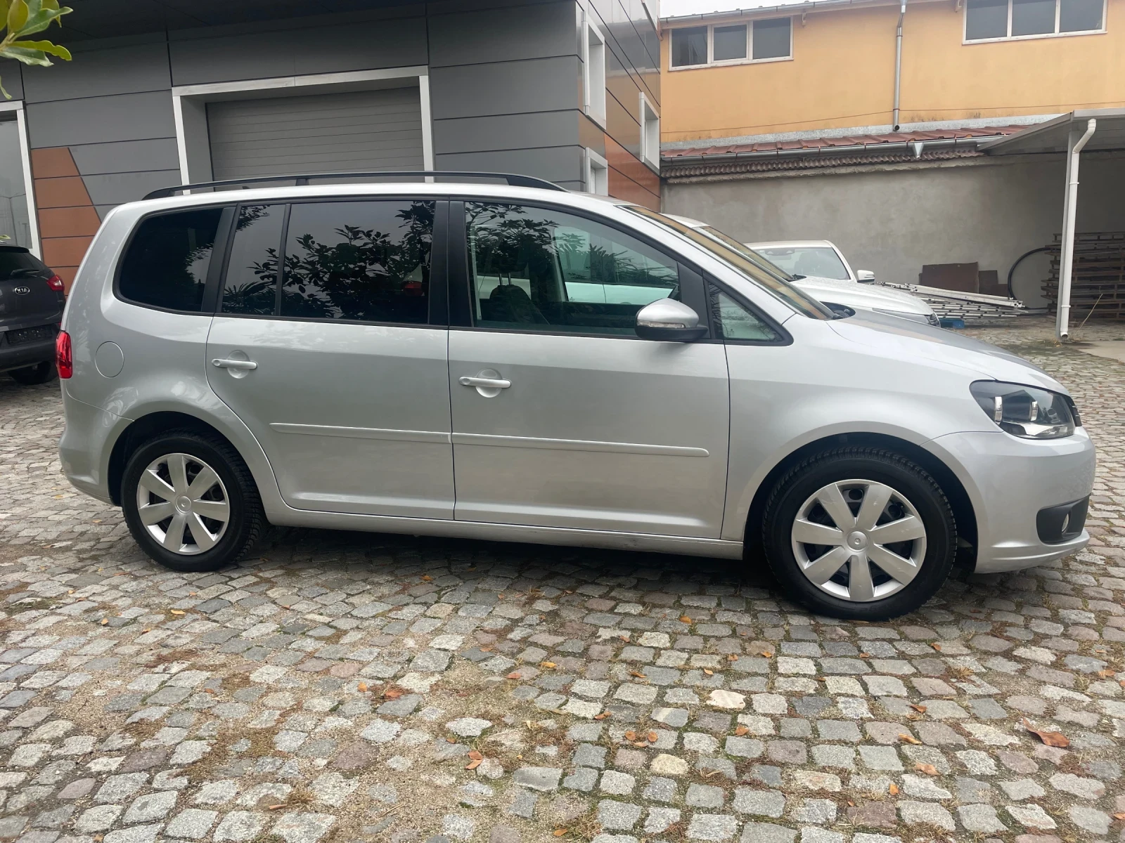 VW Touran 1.6tdi - изображение 4