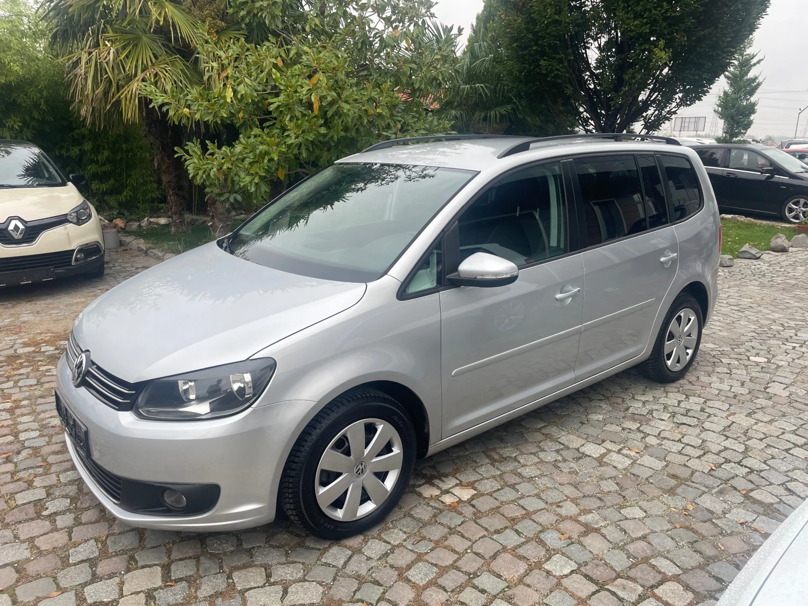 VW Touran 1.6tdi - изображение 8