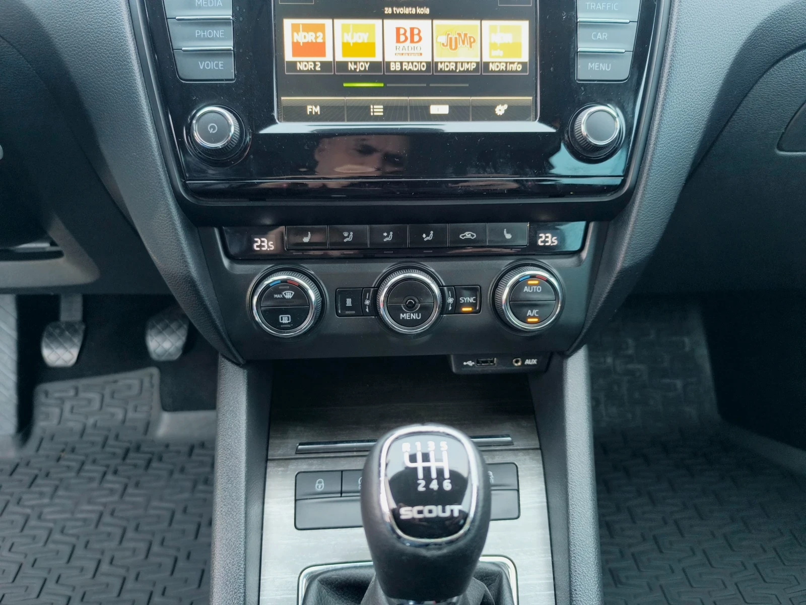 Skoda Octavia 2.0TDI 4X4 SCOUT | Mobile.bg   14