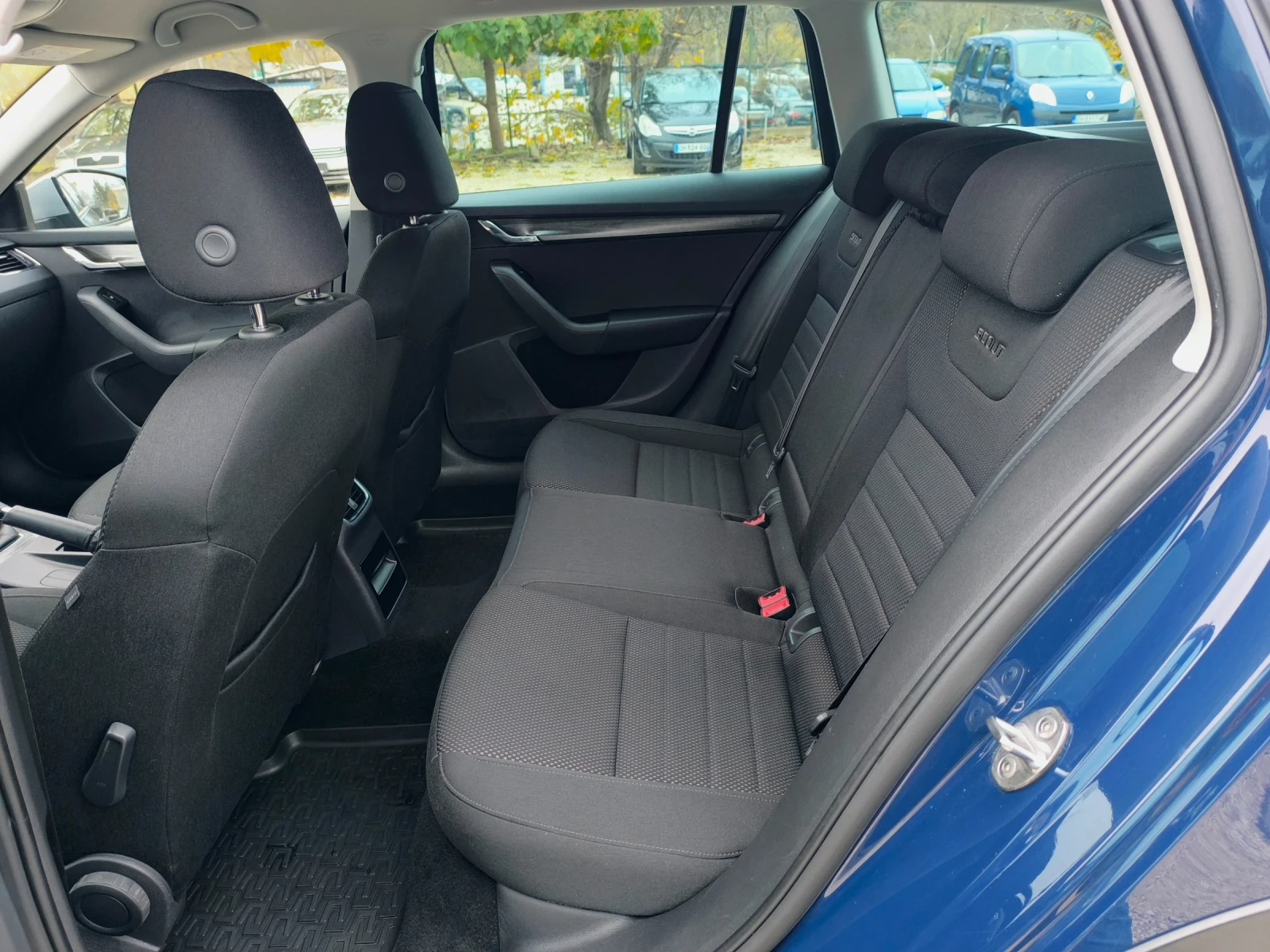 Skoda Octavia 2.0TDI 4X4 SCOUT | Mobile.bg   11