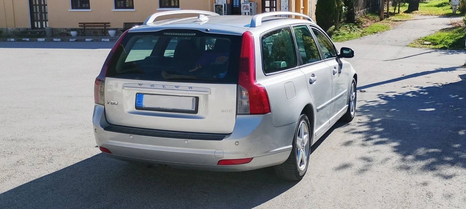 Volvo V50 2.0D - изображение 5