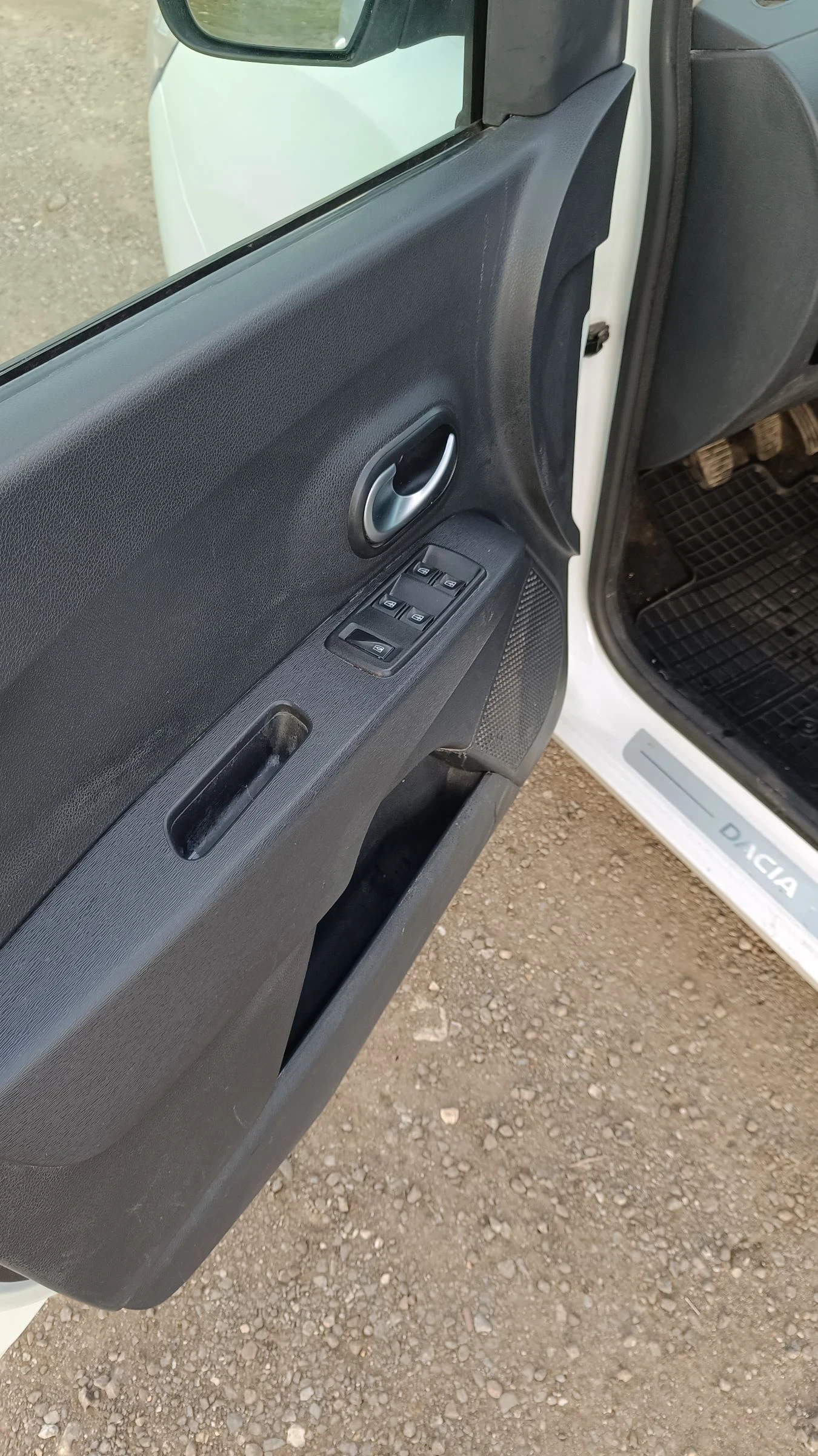 Dacia Lodgy 1.6 Бензин Газ - изображение 7