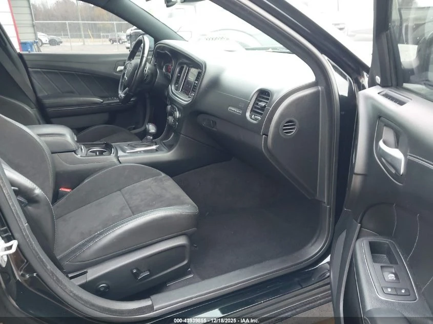 Dodge Charger RT * * CARFAX * * АВТО КРЕДИТ * *  - изображение 9