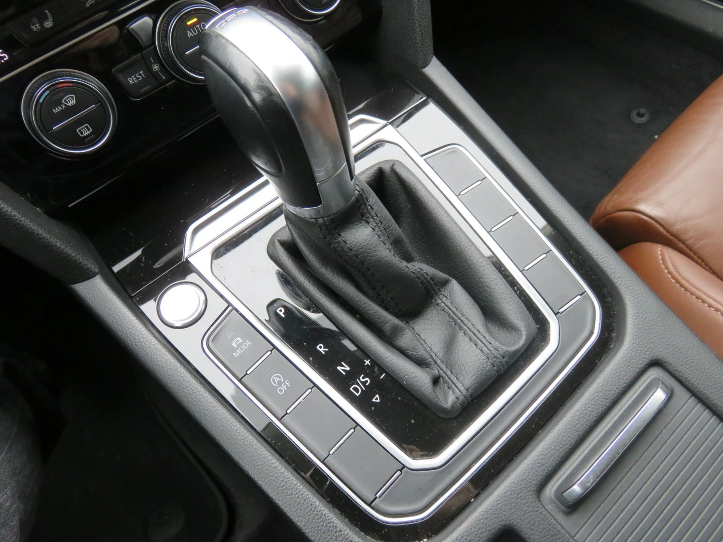 VW Passat Highline 2.0TDI BMT | Mobile.bg � ����������� 9