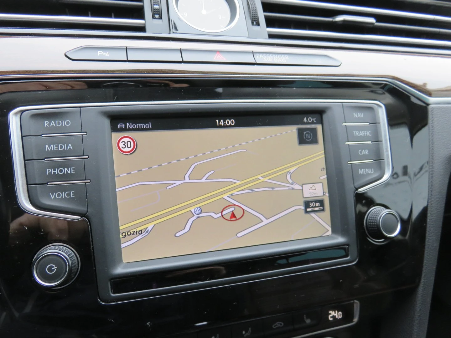 VW Passat Highline 2.0TDI BMT | Mobile.bg � ����������� 12