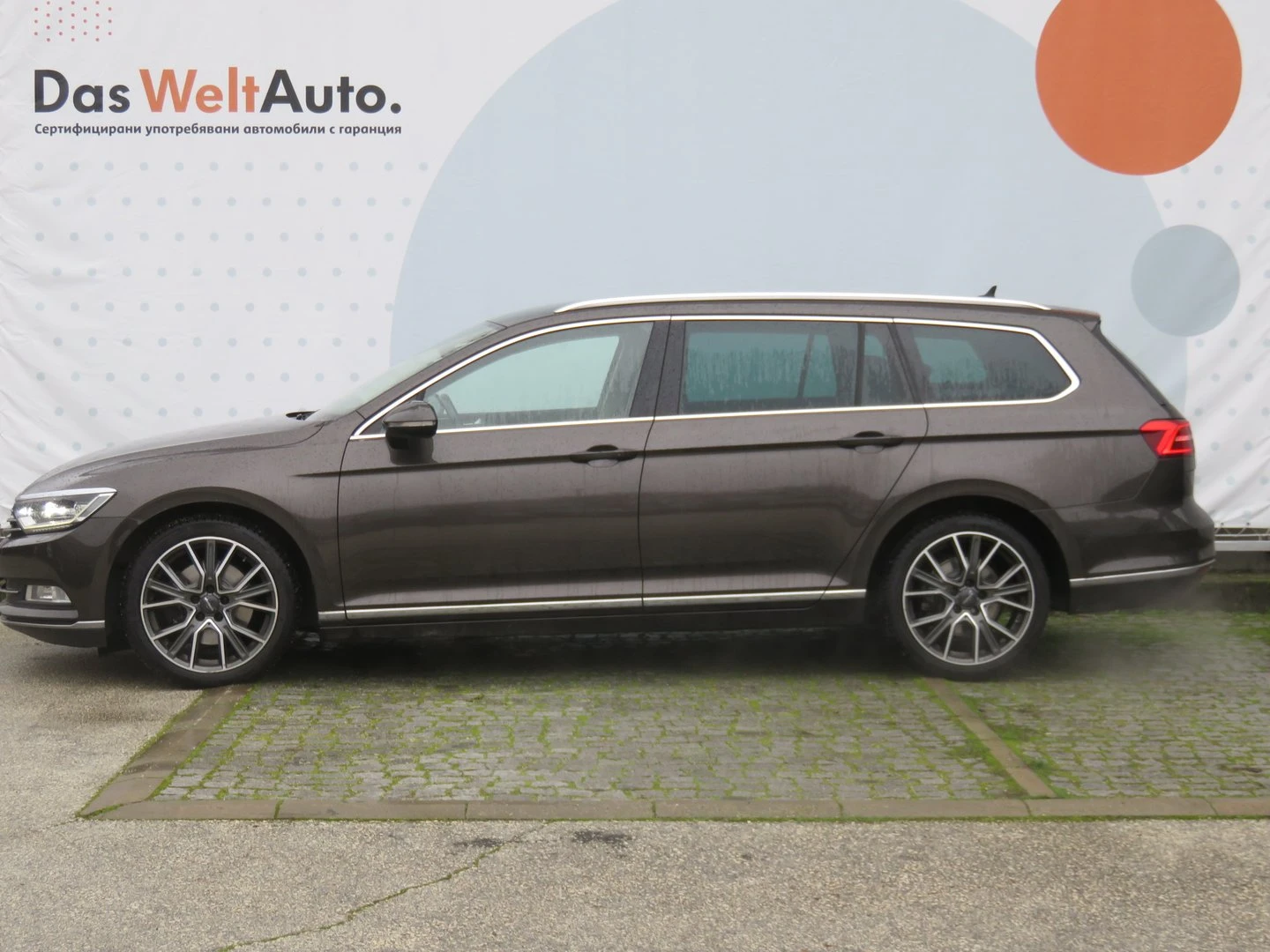 VW Passat Highline 2.0TDI BMT - изображение 3