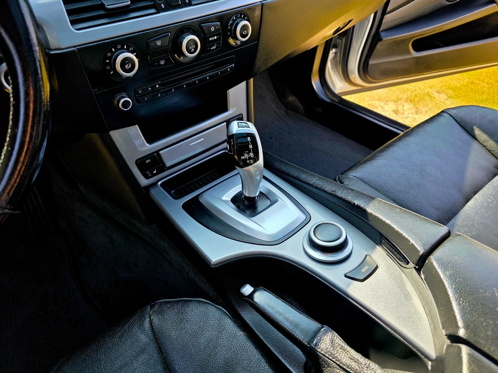 BMW 520 ! ! ! 2009 ГОДИНА ! ! ! FACE LIFT ! ! !, снимка 14 - Автомобили и джипове - 53740456