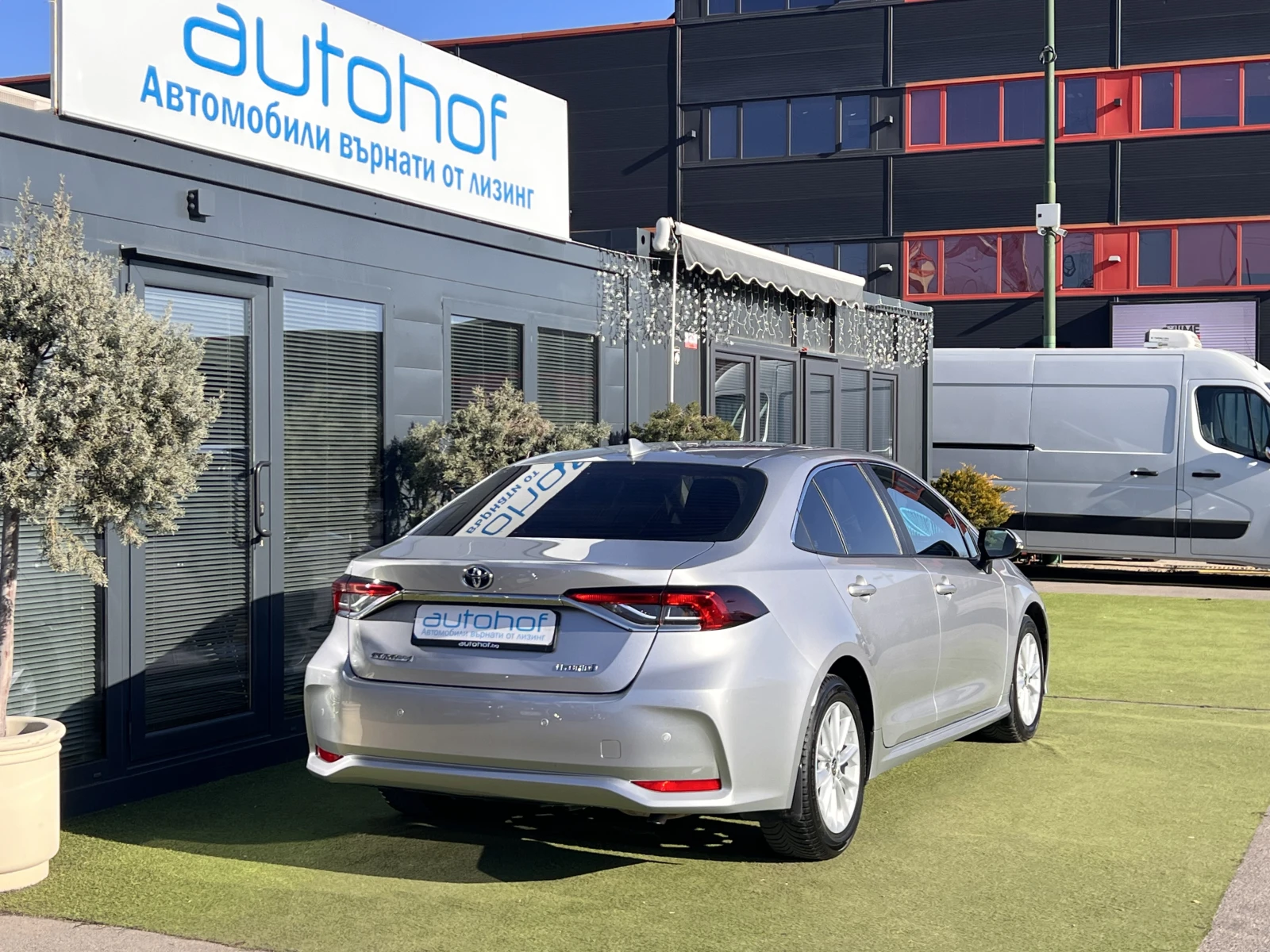 Toyota Corolla EXECUTIVE/1.8 HYBRID/122к.с./е-CVT/ГАРАНЦИЯ, снимка 4 - Автомобили и джипове - 53794807