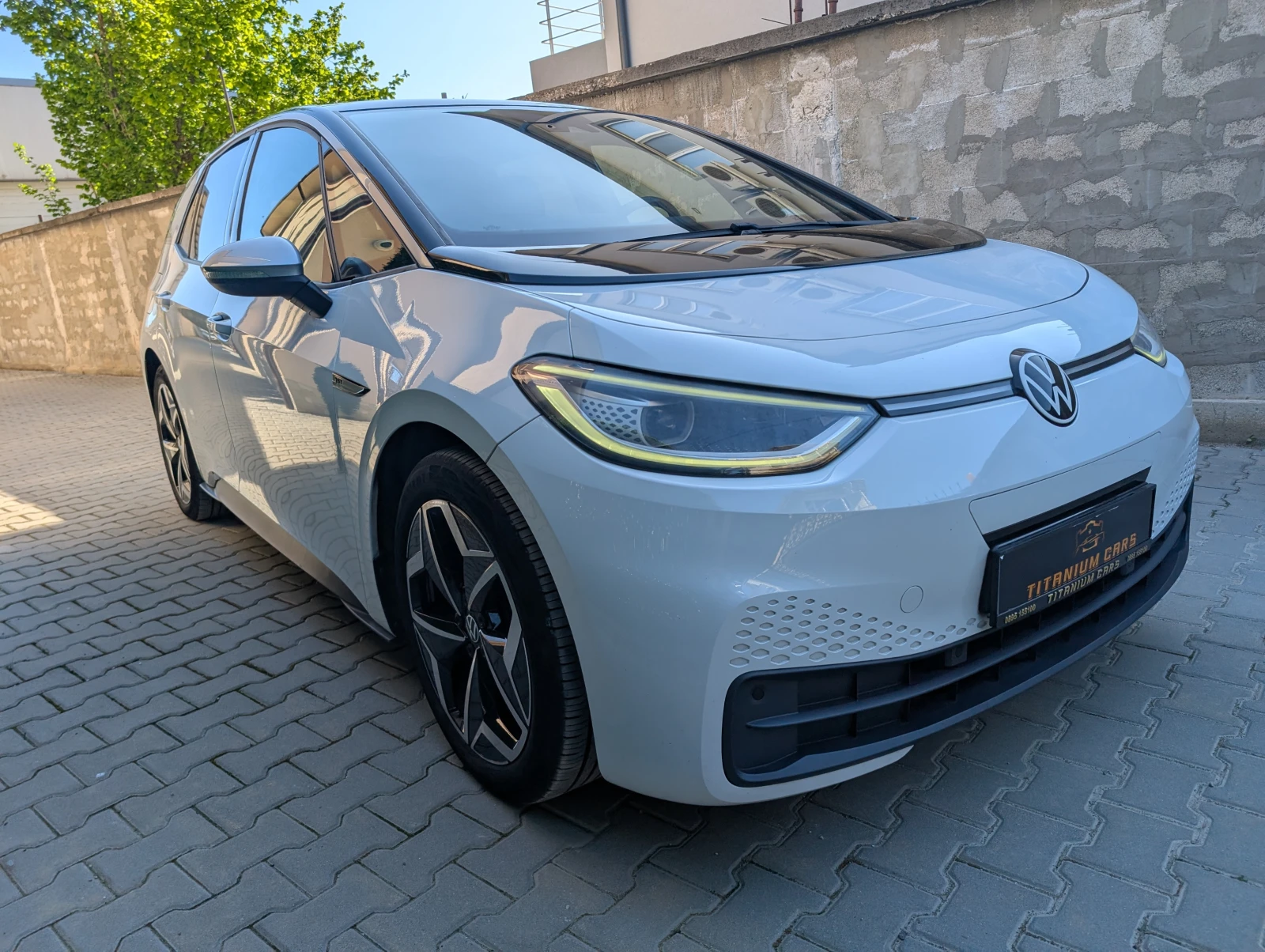 VW ID.3 1st Plus* 58kWh* Matrix* Дистроник* Подгрев, снимка 3 - Автомобили и джипове - 54266632