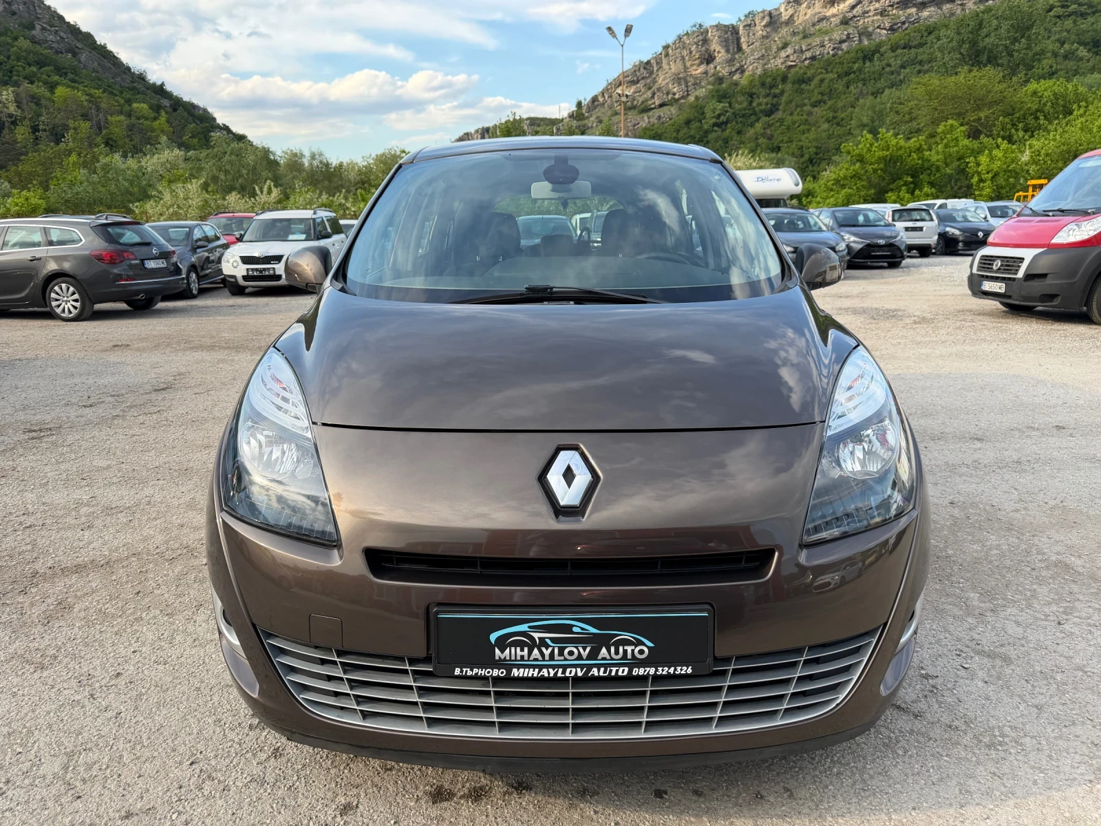 Renault Scenic 1.5 DCI 153 700KM/ЛЕТИ.ДЖ/НОВ ВНОС 7 МЕСТА, снимка 8 - Автомобили и джипове - 54567624