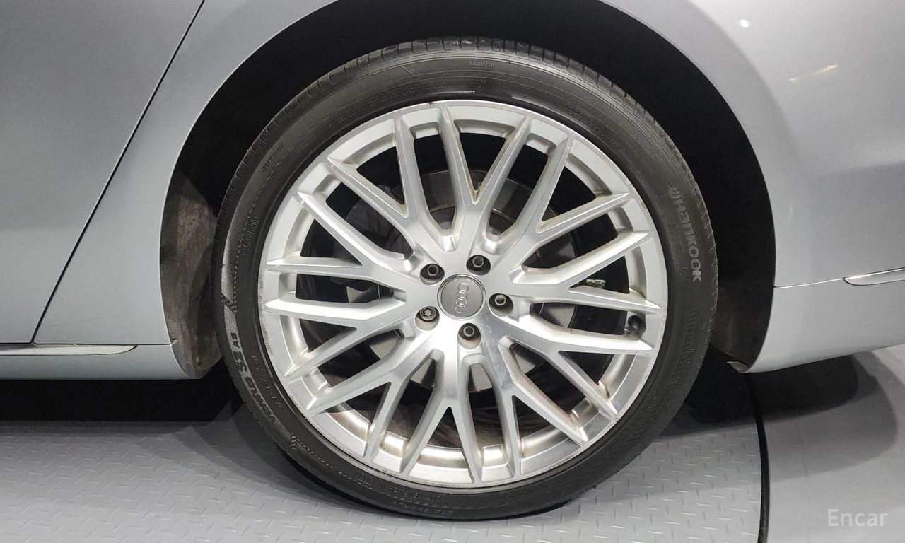 Audi A8 4.0 TFSI Quattro* B&O* DISTRONIC* HEAD-UP* 360 CAM, снимка 5 - Автомобили и джипове - 54762873