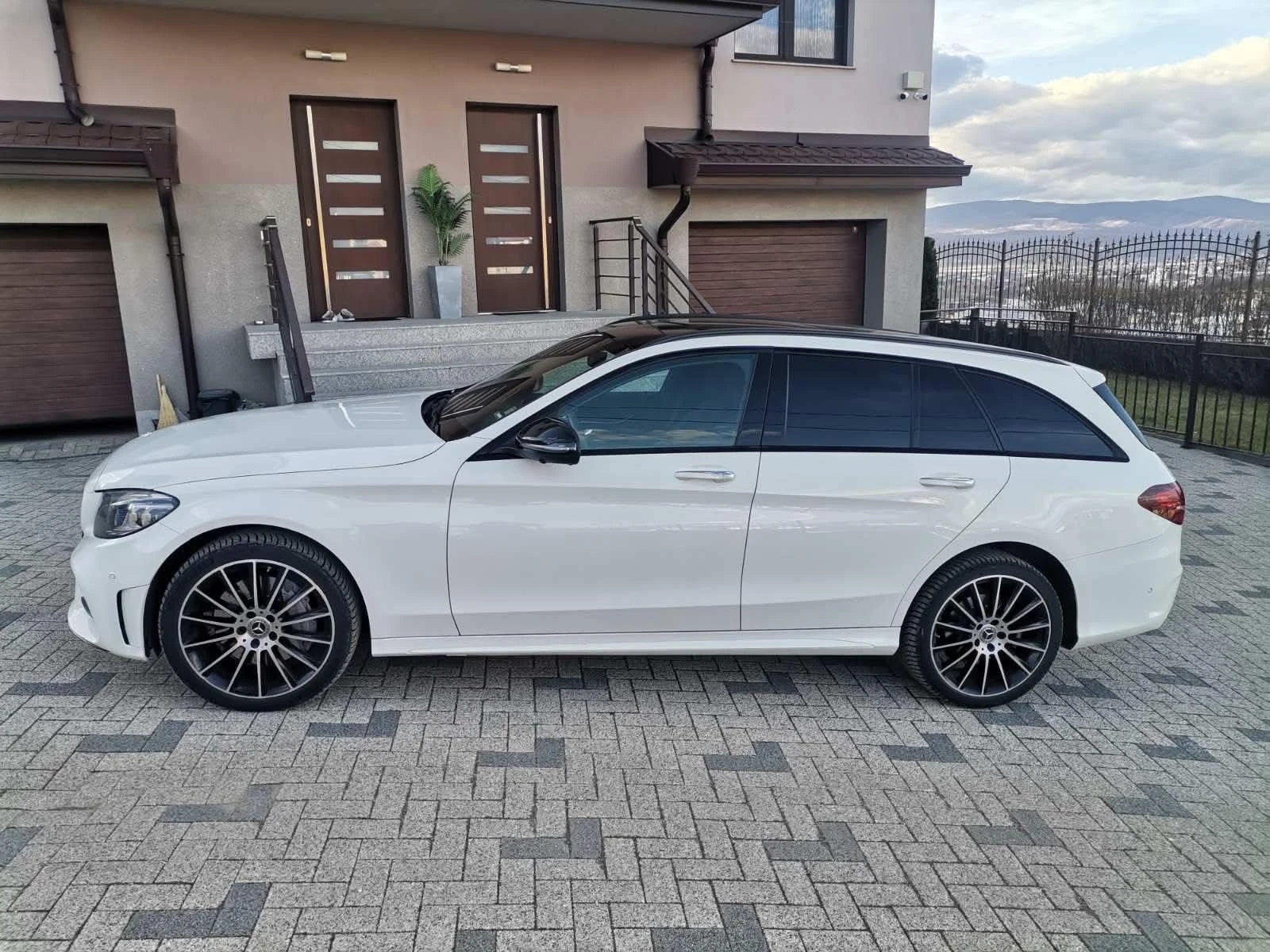 Mercedes-Benz C 300 AMG/9G TRONIC/, снимка 5 - Автомобили и джипове - 54869752