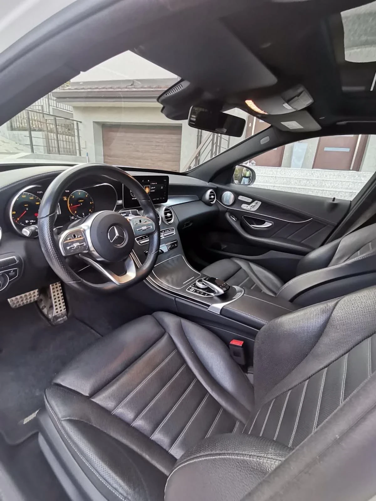 Mercedes-Benz C 300 AMG/9G TRONIC/, снимка 10 - Автомобили и джипове - 54869752