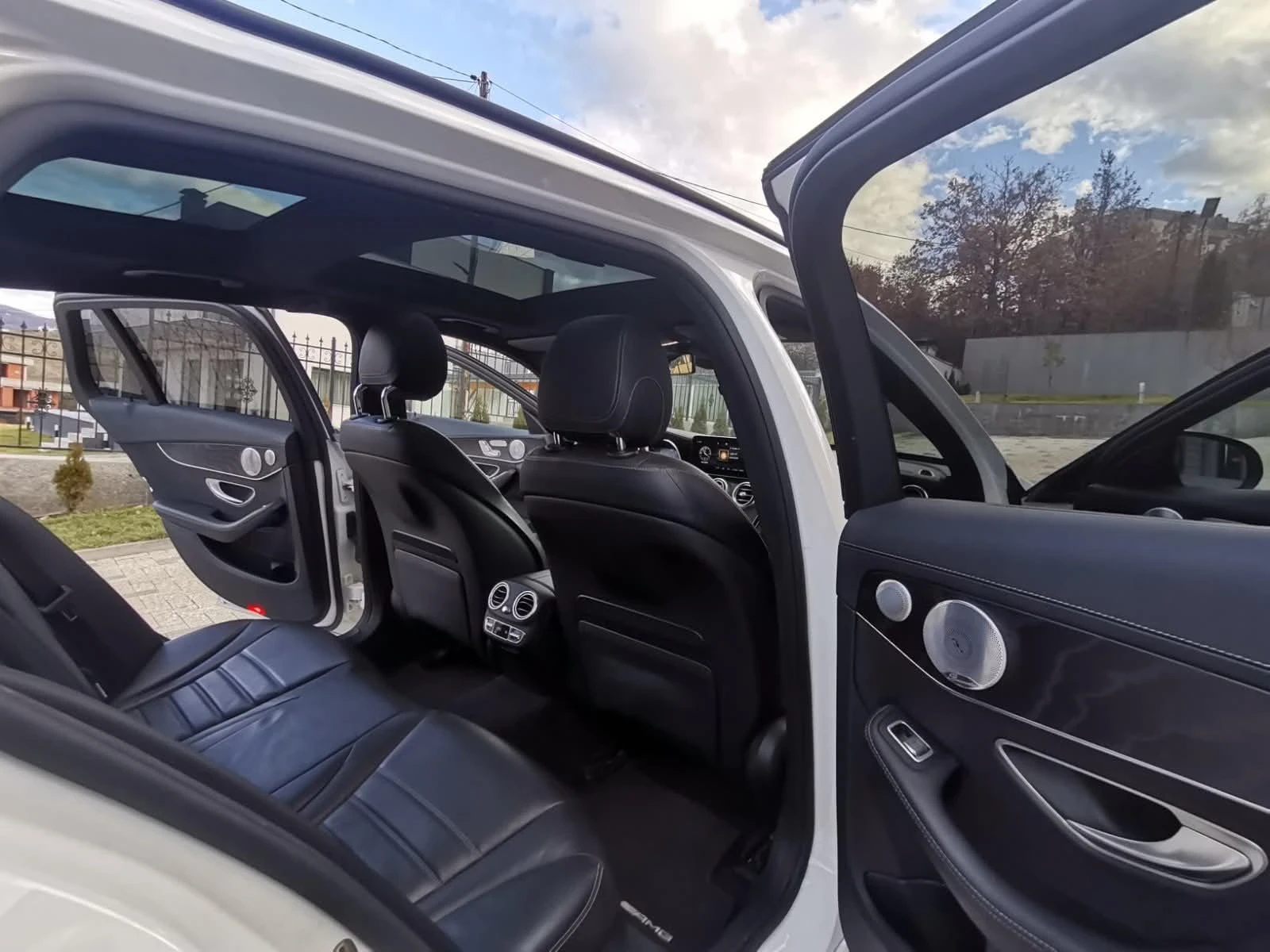 Mercedes-Benz C 300 AMG/9G TRONIC/, снимка 14 - Автомобили и джипове - 54869752