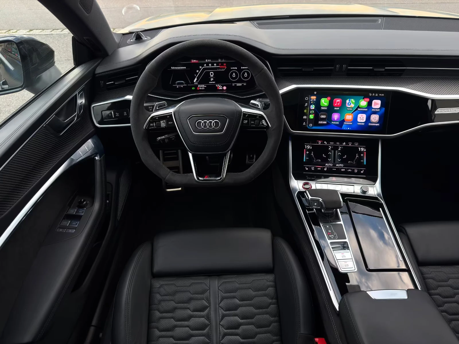 Audi Rs7 QUTTRO/600HP/CARBON/SOFT/360/PANO/MAT/KERAMIK/499z, снимка 11 - Автомобили и джипове - 55089788
