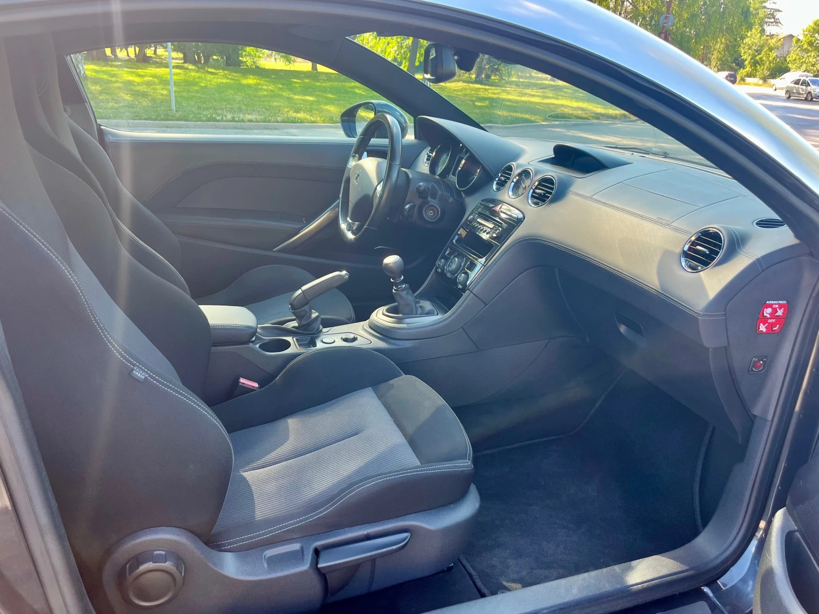 Peugeot RCZ 2.0-HDI, снимка 11 - Автомобили и джипове - 55235970