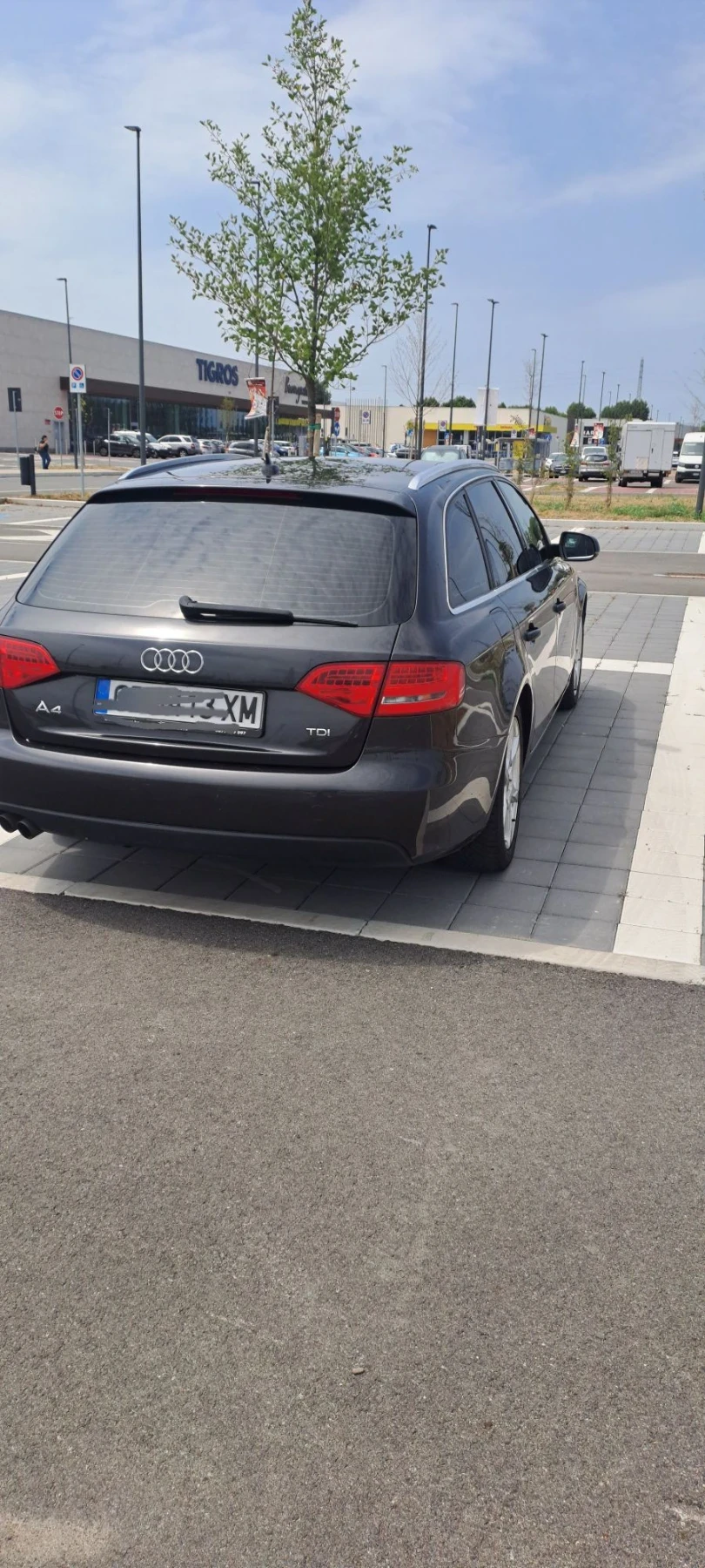 Audi A4, снимка 5 - Автомобили и джипове - 55931636