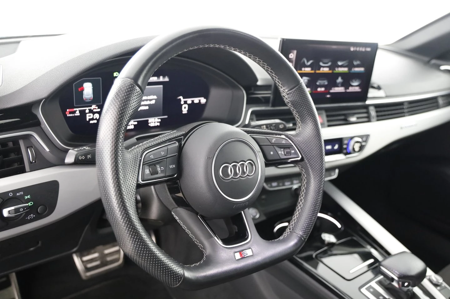 Audi A4, снимка 10 - Автомобили и джипове - 56420947