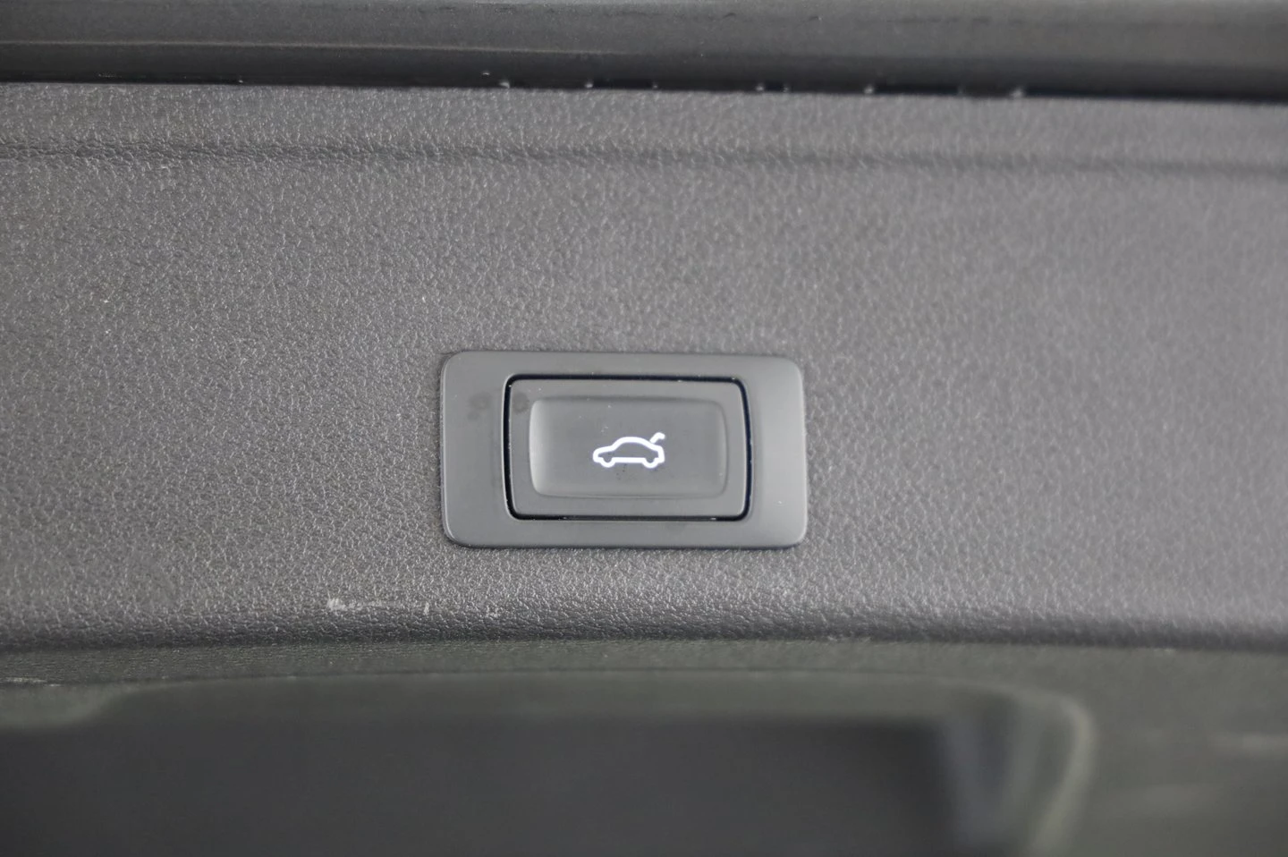 Audi A4, снимка 16 - Автомобили и джипове - 56420947