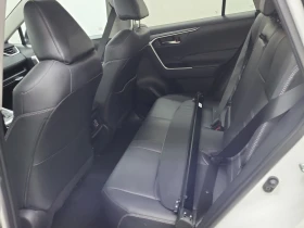 Toyota Rav4 * XLE* Aвтокредит* Пълна сервизна история* , снимка 12