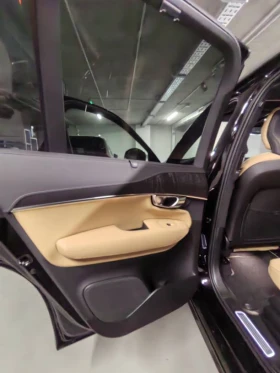 Обява за продажба на Volvo Xc90 бензин- електричество  ~ 171 000 лв. - изображение 11