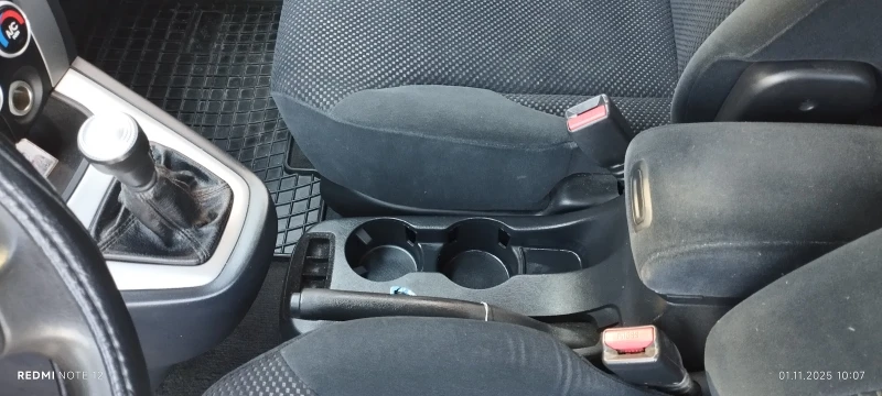 Hyundai Tucson, снимка 10 - Автомобили и джипове - 52015275