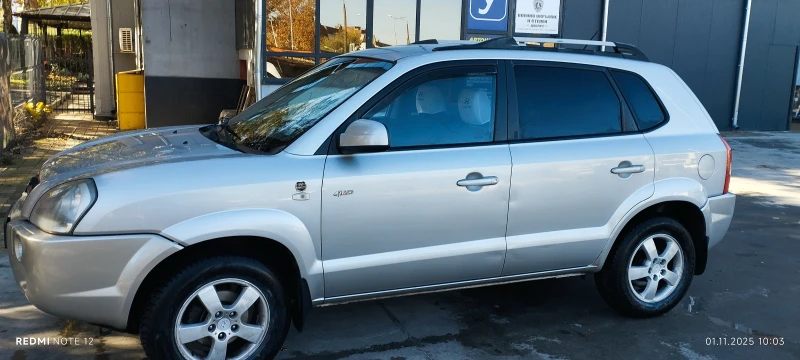 Hyundai Tucson, снимка 7 - Автомобили и джипове - 52015275