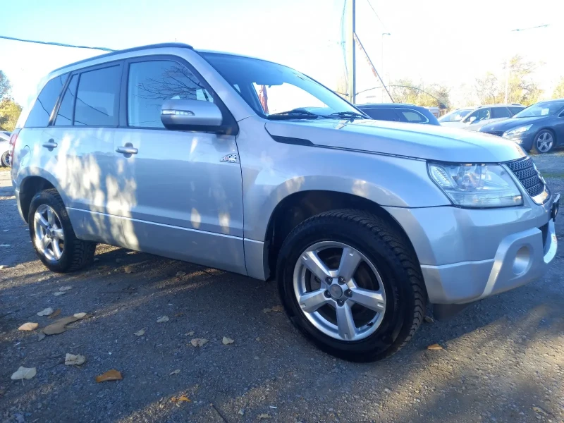 Suzuki Grand vitara 2.4i 169k.c.Swiss Edition, NAVI, снимка 6 - Автомобили и джипове - 47884018