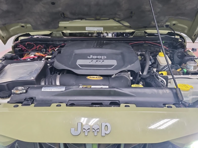 Jeep Wrangler UNLIMITED RUBICON/3.6/КОЖА/КАМЕРА/НАВИ , снимка 3 - Автомобили и джипове - 52837455